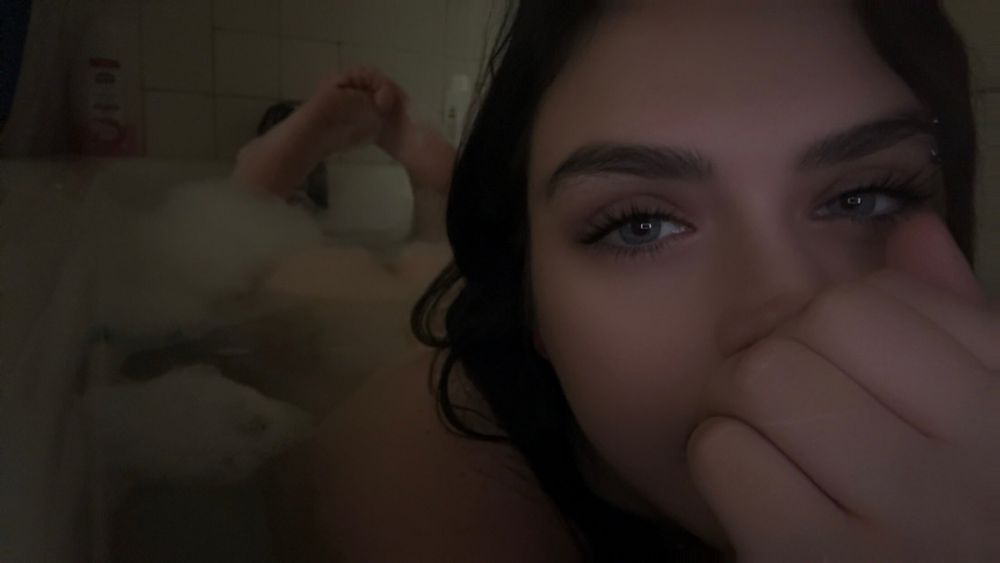 bumblebeebrat OnlyFans profile picture
