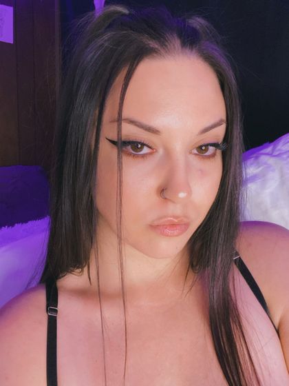 lochnessa93free OnlyFans picture