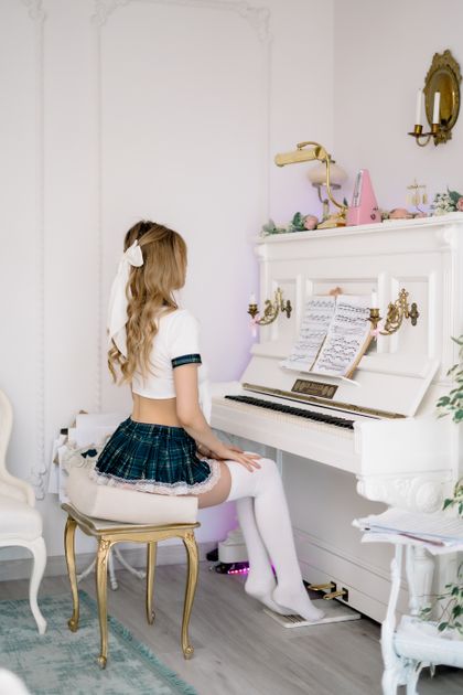 alixsacharova OnlyFans picture