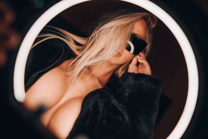 nathalycheriexxx OnlyFans picture