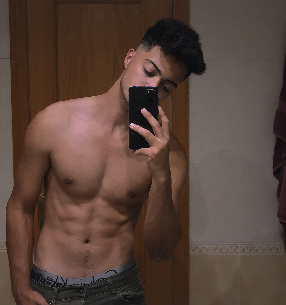 u182070401 OnlyFans profile picture