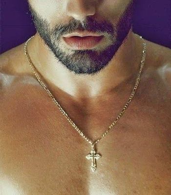 Aaron González