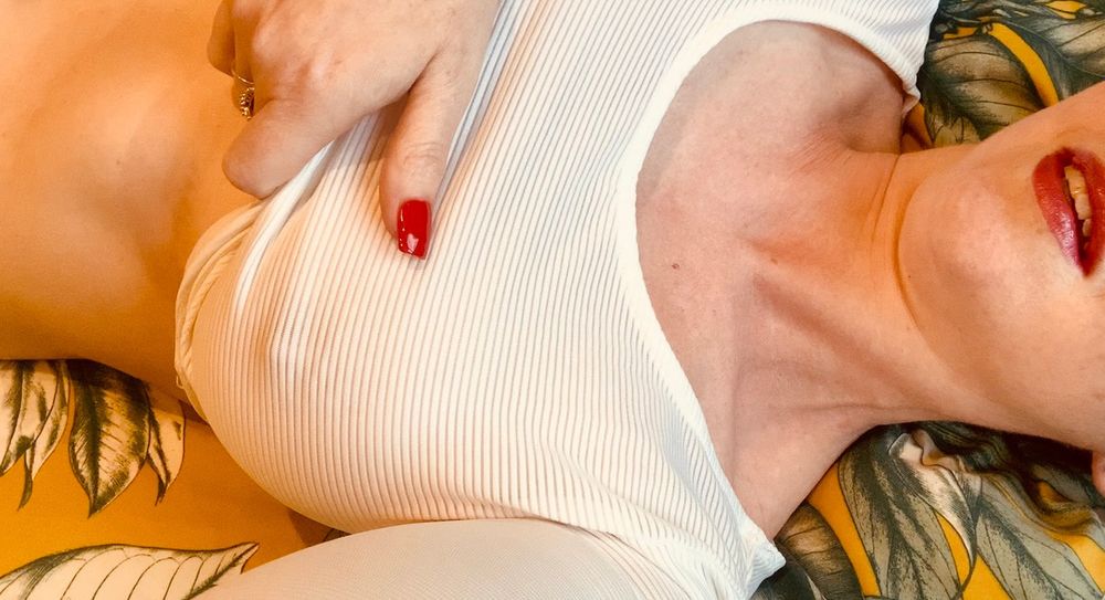 hello_little_red OnlyFans profile picture