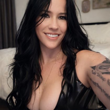 victoriakm OnlyFans picture