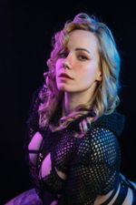 loonakia OnlyFans - Free Trial - Photos - Socials | FansMetrics.com