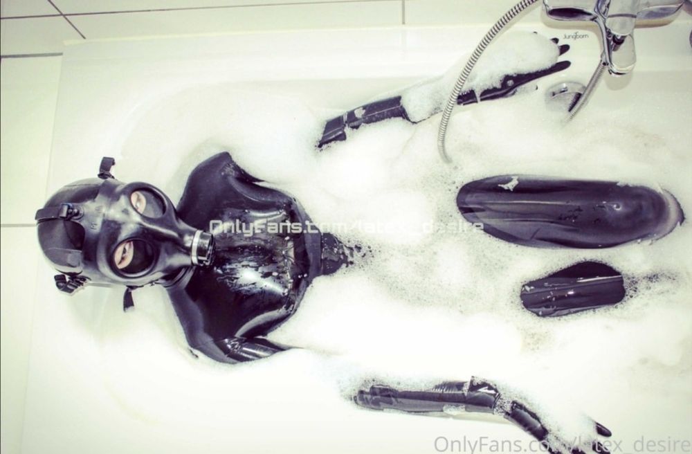 latex-desire OnlyFans profile picture