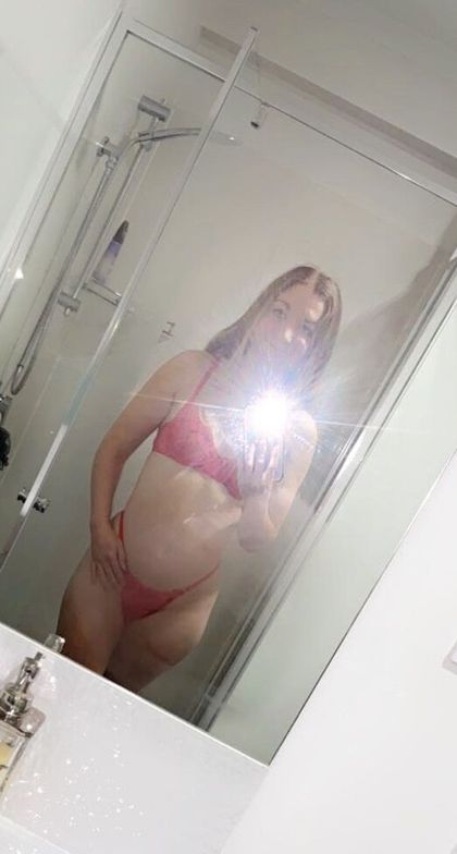 nikki_e99 OnlyFans picture