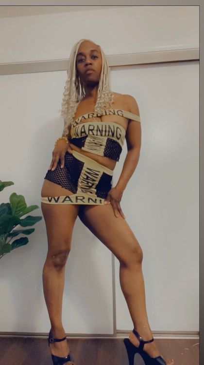 daamn.dinaa OnlyFans picture