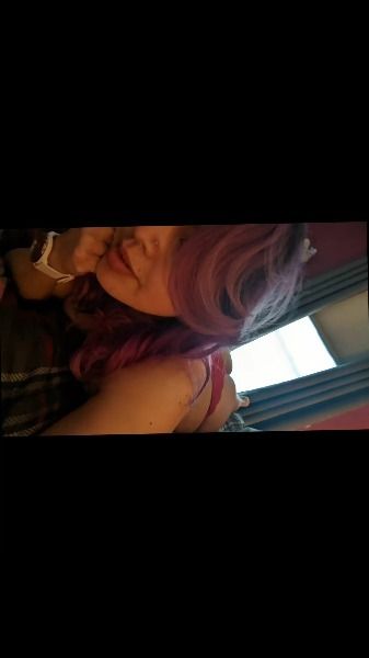 lonelywife6969 OnlyFans profile picture