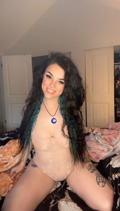 zoesmoke69 OnlyFans picture