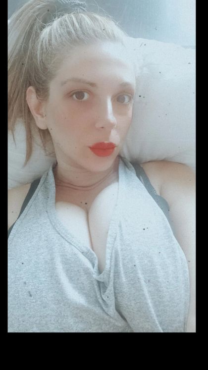 actuallylina OnlyFans picture