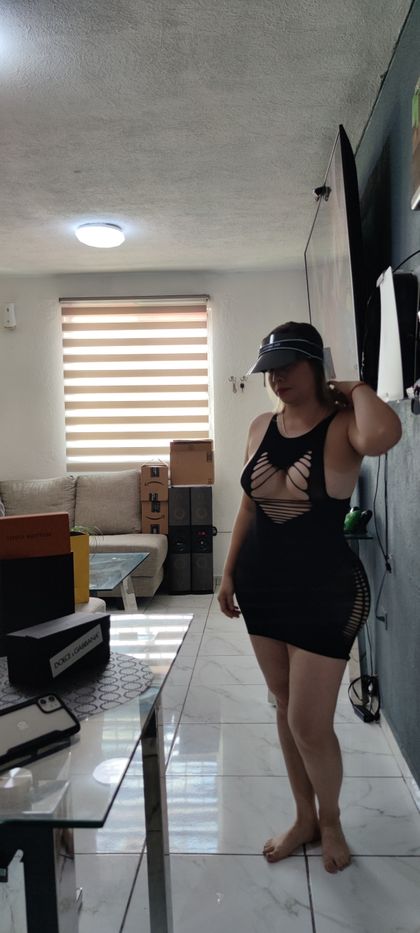 yareliruizz OnlyFans picture