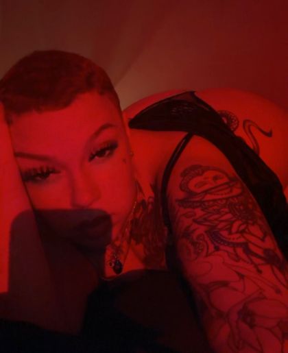 ahintofred OnlyFans picture