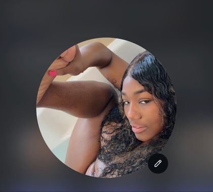 rainnnn OnlyFans picture