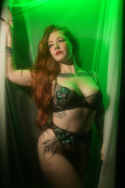 nikikinki OnlyFans picture