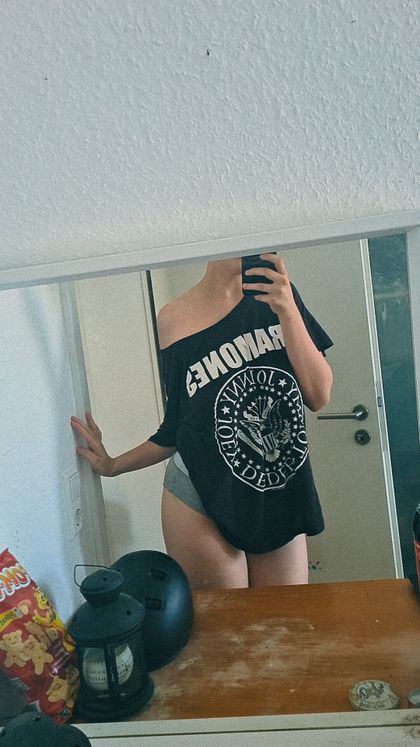 simplywildehilde OnlyFans picture