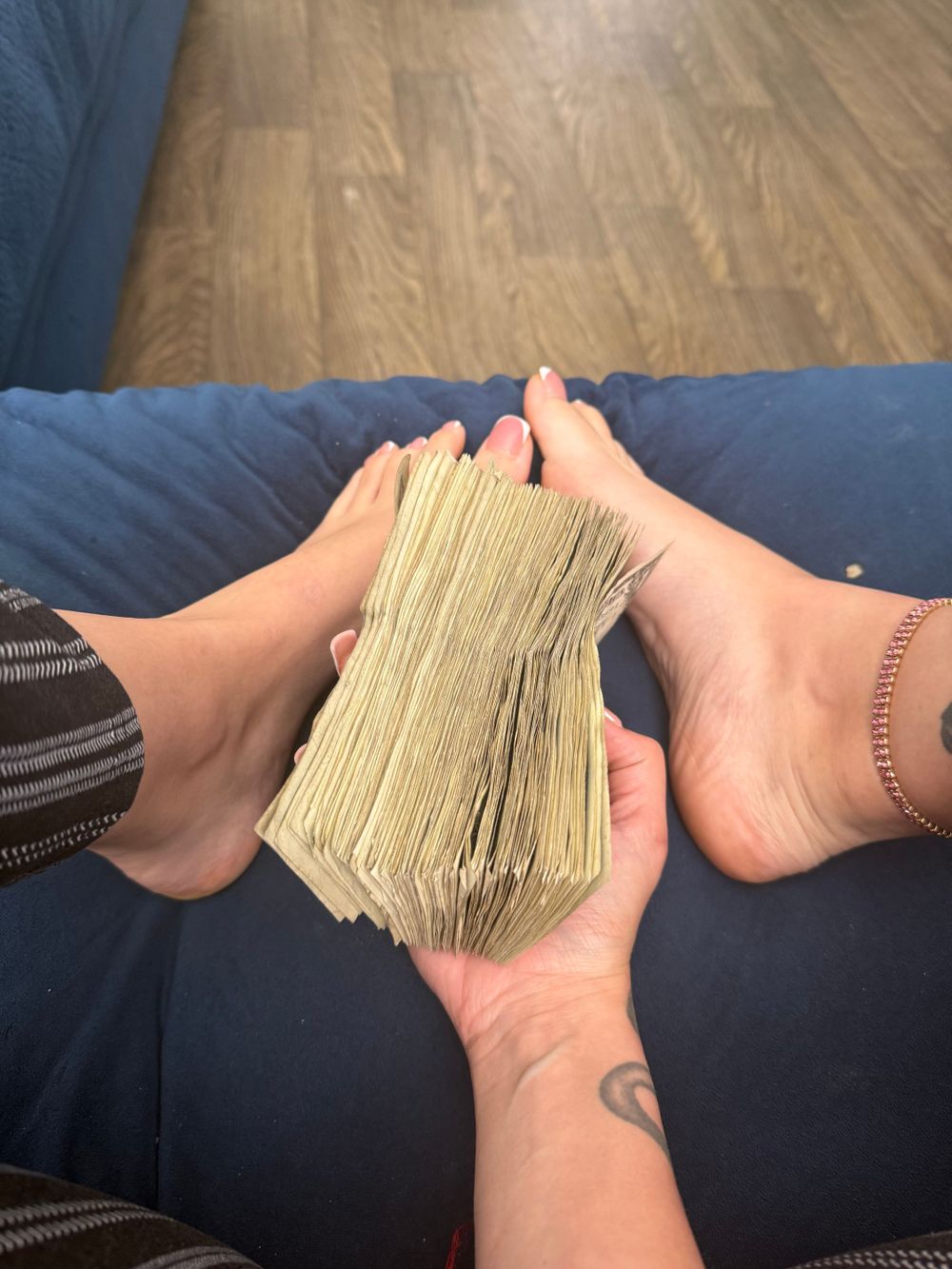 sexyslimredd OnlyFans profile picture