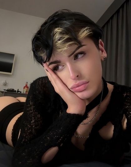 lewkins OnlyFans picture