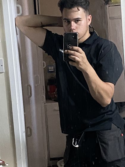 izaakkaazi OnlyFans picture
