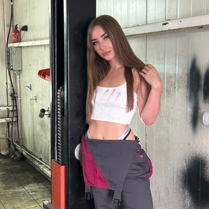 Best At The Garage OnlyFans Accounts | FansMetrics.com