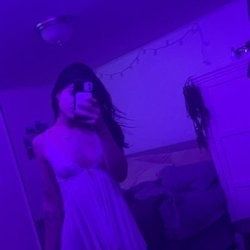 emilylovexxxxx OnlyFans picture