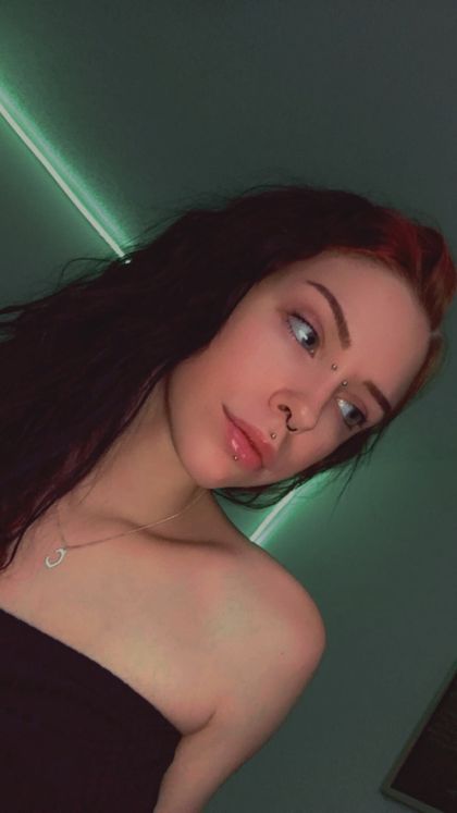 gothbabecourt OnlyFans picture
