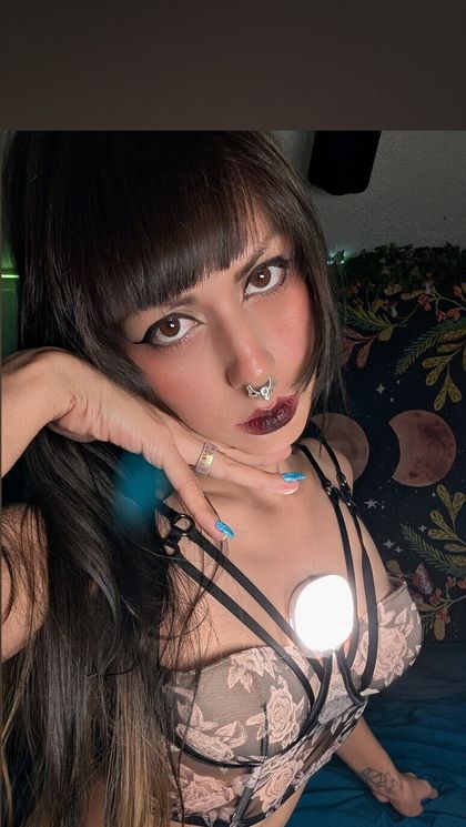 kitsunerose.free OnlyFans picture