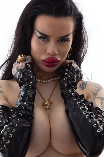 fetischbarbie OnlyFans picture