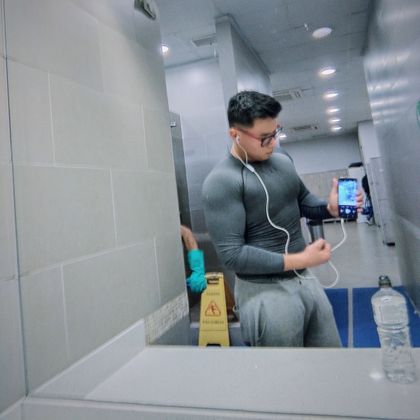 loyolavic OnlyFans picture