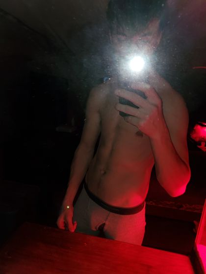 u18285456 OnlyFans picture