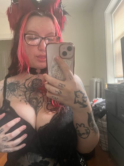 poison_ivyy04 OnlyFans picture