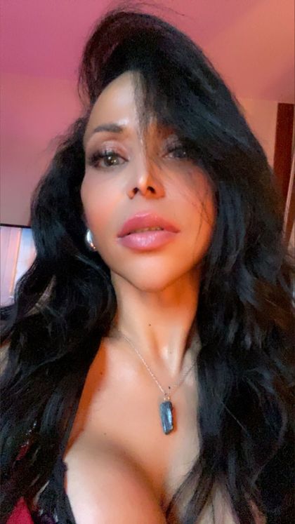 suzanapirests OnlyFans picture