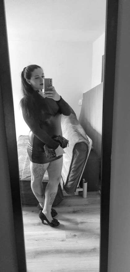 gothbimbogangrealness OnlyFans picture