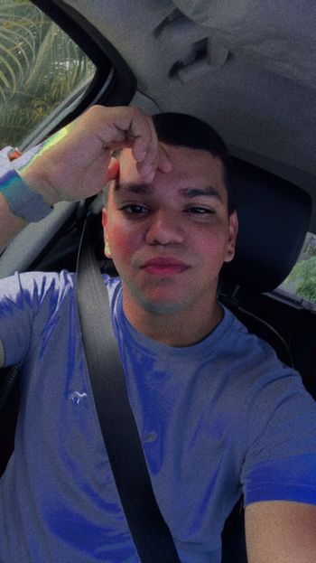 Joan Zambrano∞