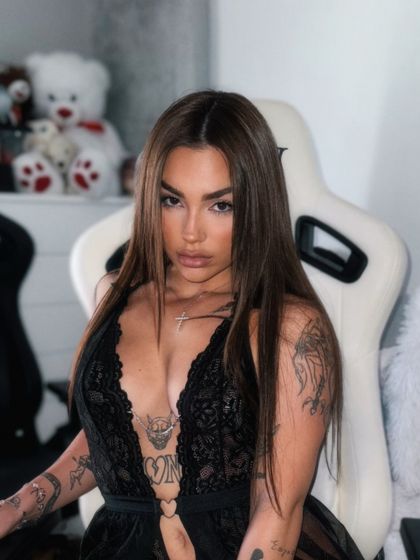 sophiarz OnlyFans picture