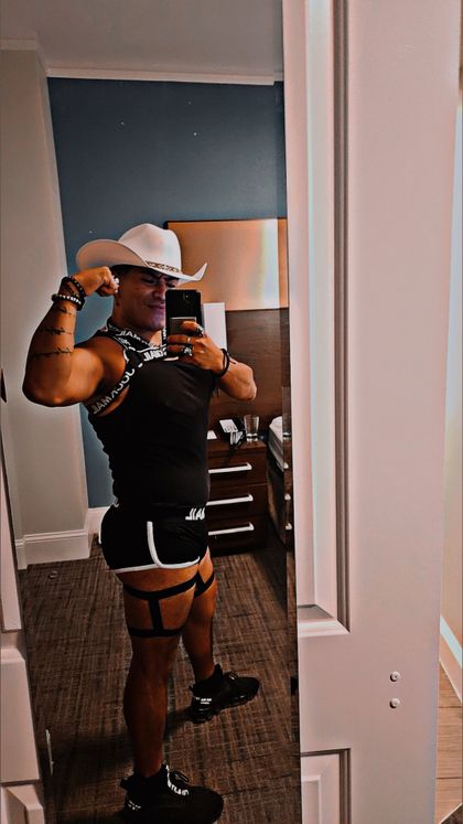 adrsuare_22 OnlyFans picture