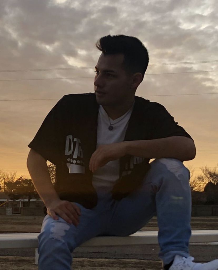 lares_sanchez OnlyFans profile picture