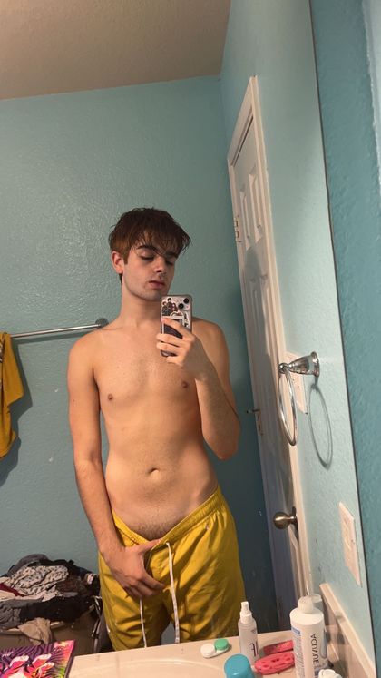 whiteboycxris OnlyFans picture