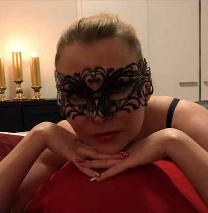 ladyrobinhood OnlyFans picture