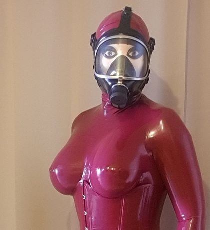 rubber_creature OnlyFans picture