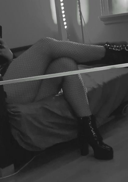 maniae OnlyFans picture
