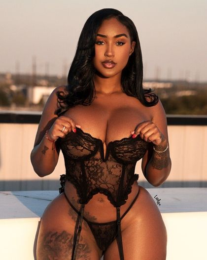 rayvenchanelvip OnlyFans picture