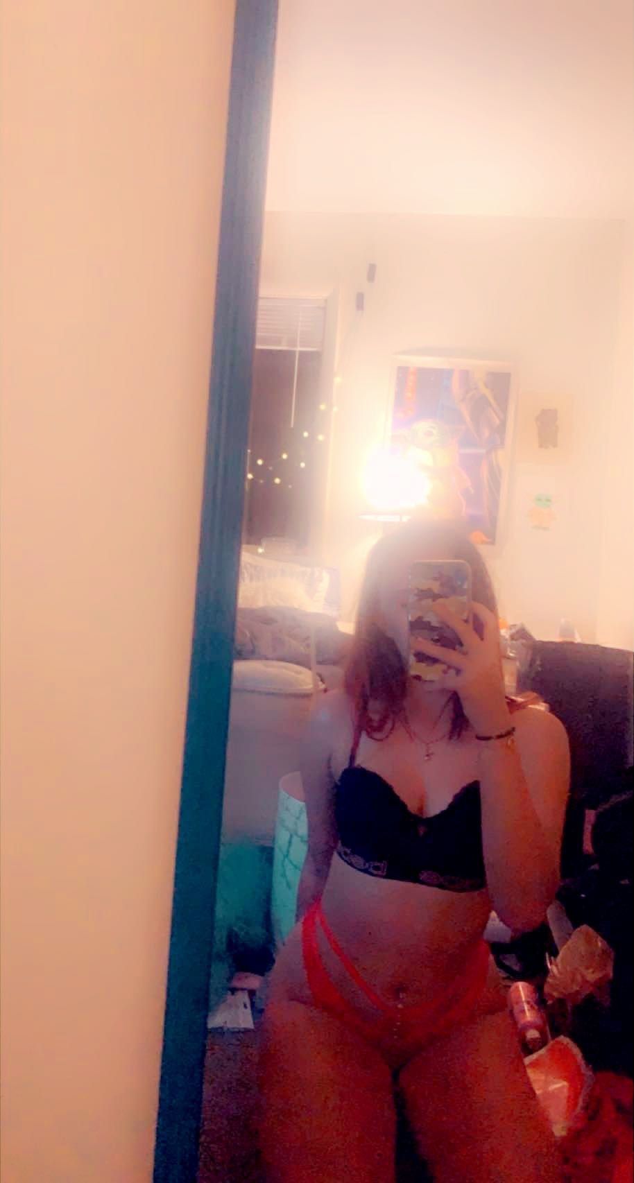 ally.baby24 OnlyFans profile picture