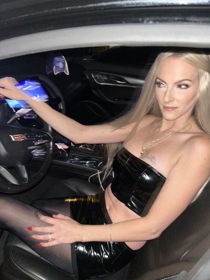 onlydanileex3 OnlyFans picture