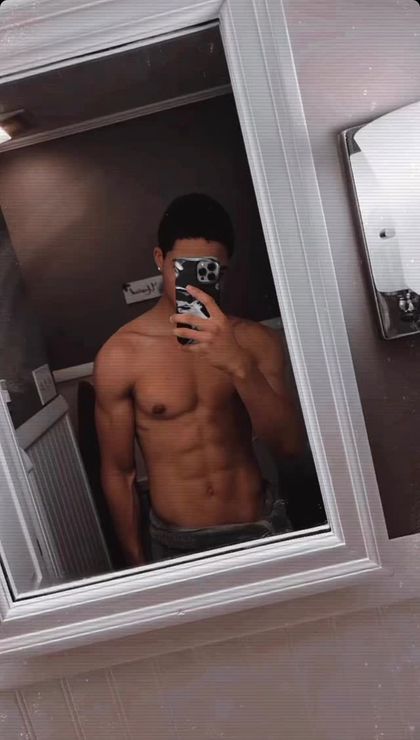 vluxofficial OnlyFans picture