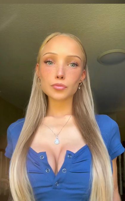 evieerikson OnlyFans picture