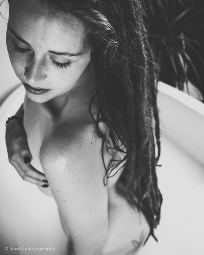 girlwithlongdreads OnlyFans picture