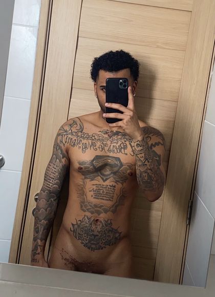 carellucci OnlyFans picture