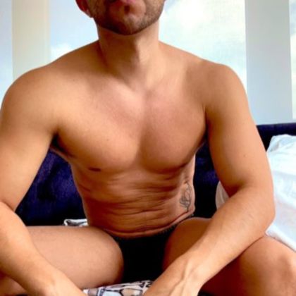 thenakedyorch OnlyFans picture