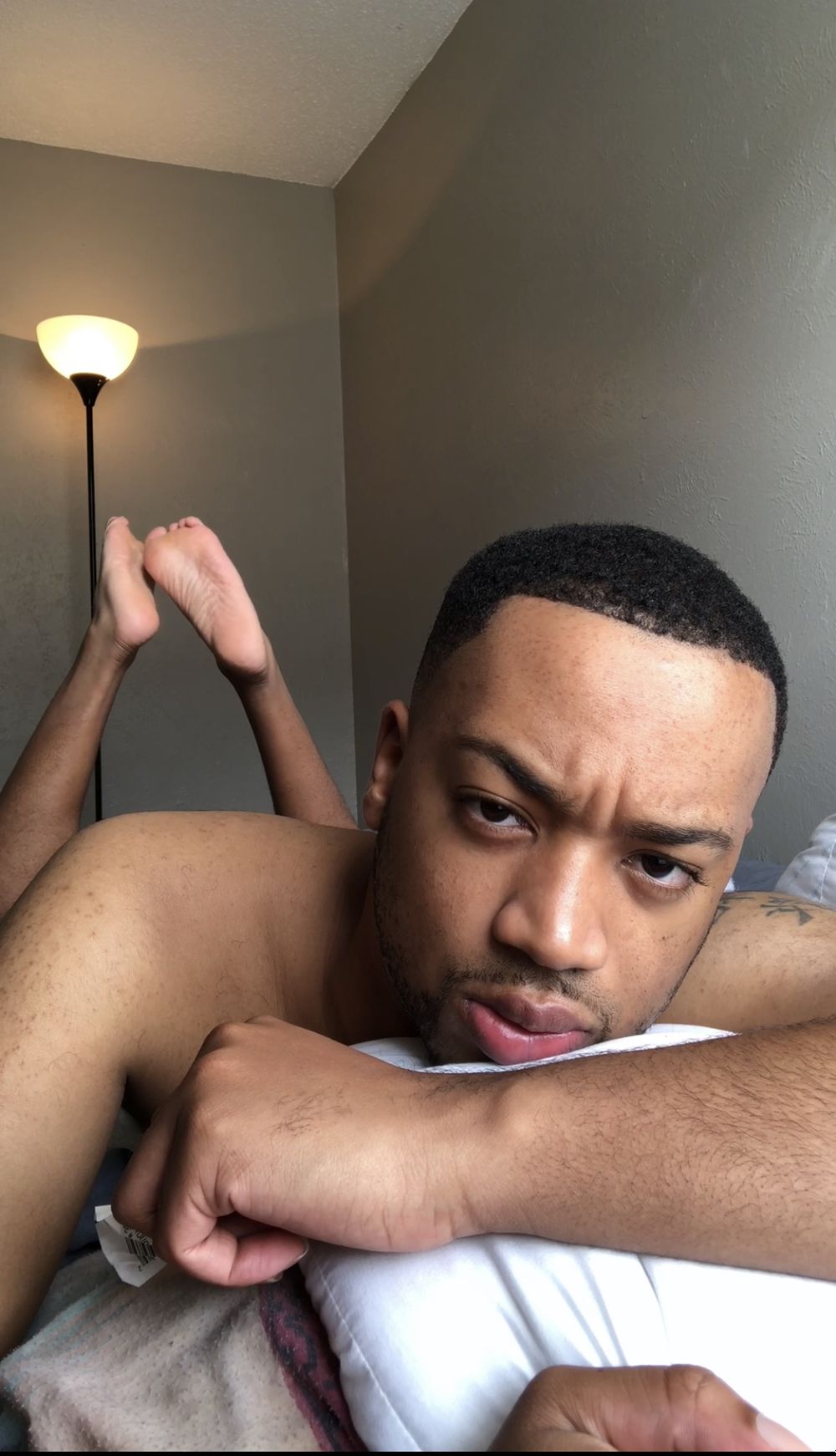 born2vids OnlyFans profile picture